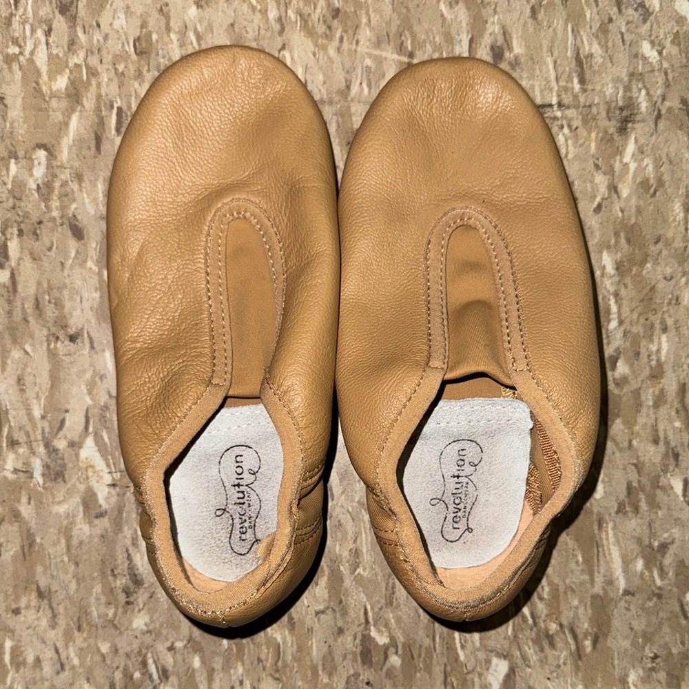 Kids Leather Shoes - Tan dance size similar to 13.5